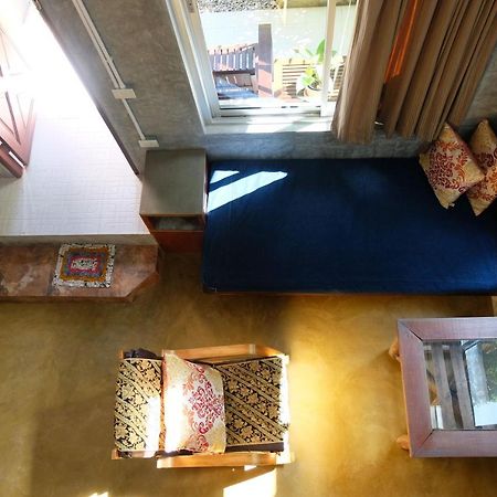 Ao Nang アオナン サード プレイス Bed & Breakfast エクステリア 写真