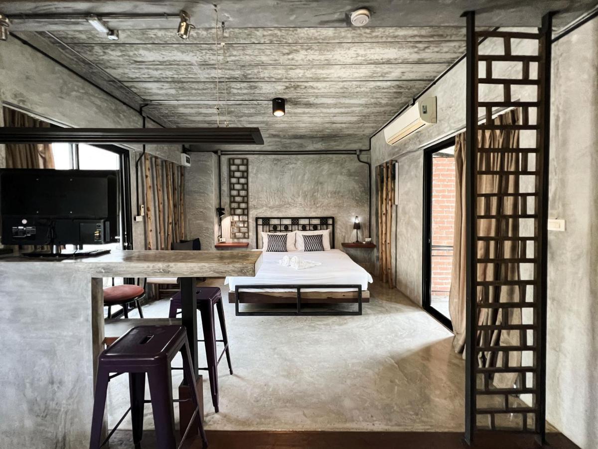 Ao Nang アオナン サード プレイス Bed & Breakfast エクステリア 写真