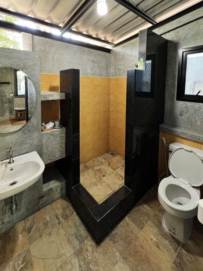 Ao Nang アオナン サード プレイス Bed & Breakfast エクステリア 写真