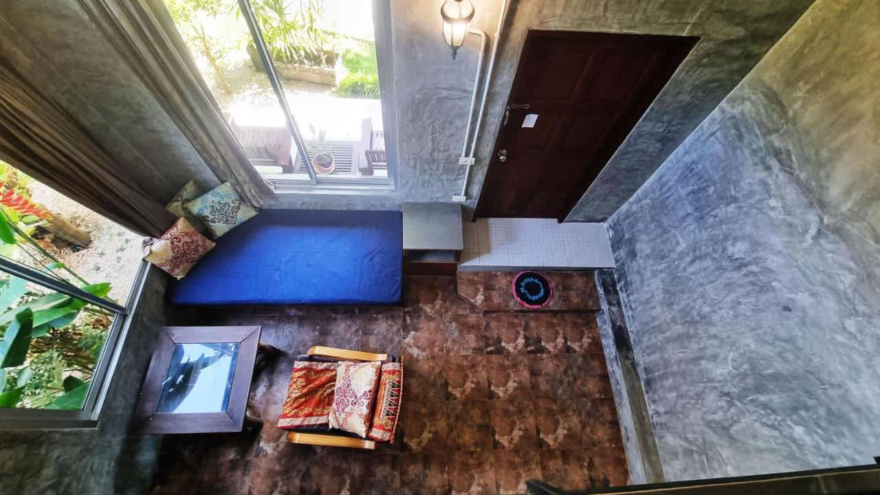 Ao Nang アオナン サード プレイス Bed & Breakfast エクステリア 写真