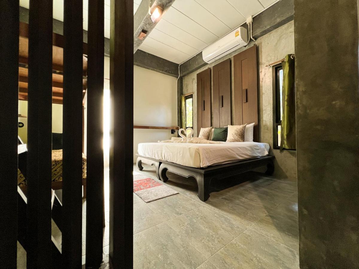 Ao Nang アオナン サード プレイス Bed & Breakfast エクステリア 写真