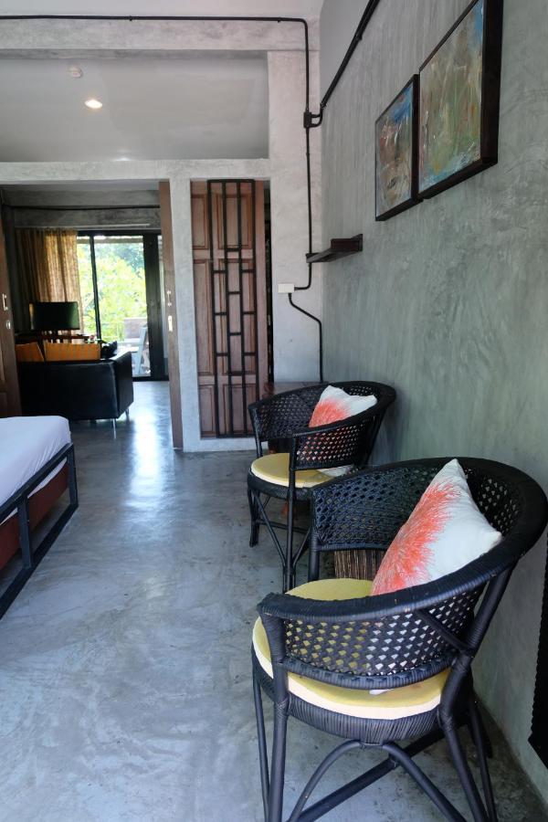 Ao Nang アオナン サード プレイス Bed & Breakfast エクステリア 写真
