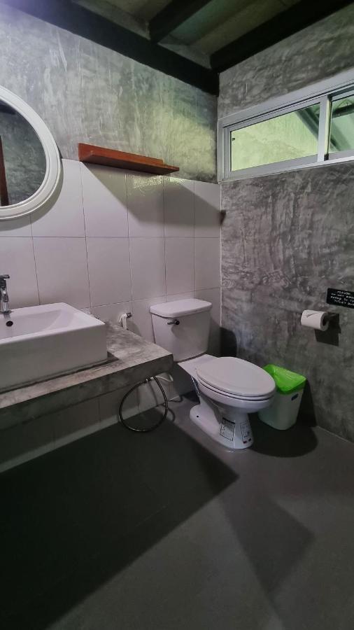 Ao Nang アオナン サード プレイス Bed & Breakfast エクステリア 写真