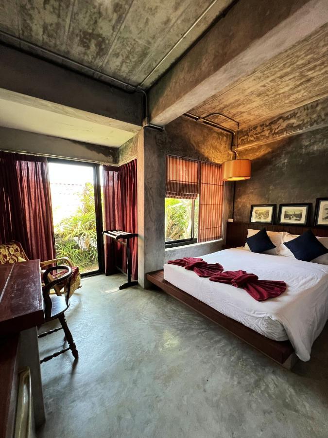 Ao Nang アオナン サード プレイス Bed & Breakfast エクステリア 写真