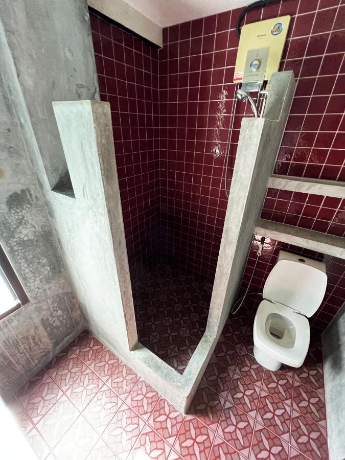 Ao Nang アオナン サード プレイス Bed & Breakfast エクステリア 写真