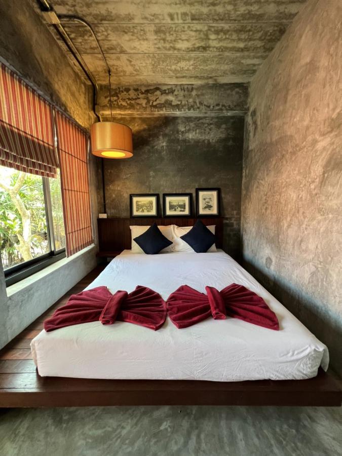 Ao Nang アオナン サード プレイス Bed & Breakfast エクステリア 写真